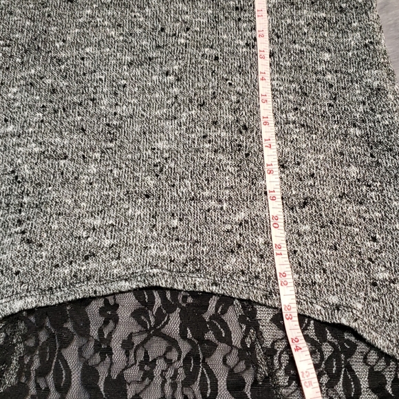 🌟4/$20 Black & white sweater with lace insert - Picture 6 of 8